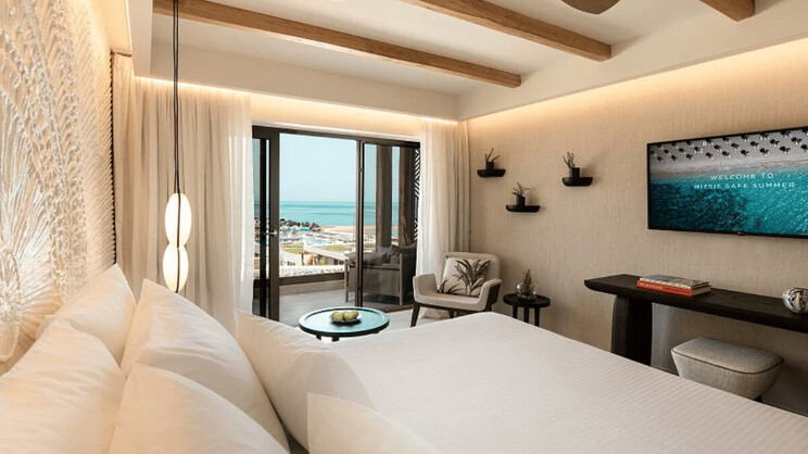 Superior Double Swim Up Sharing Pool